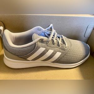 NEW Adidas QT Racer 2.0 Women’s Running Sneakers Grey 7.5